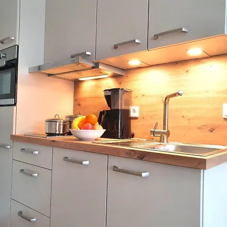 Camenia Apartment *