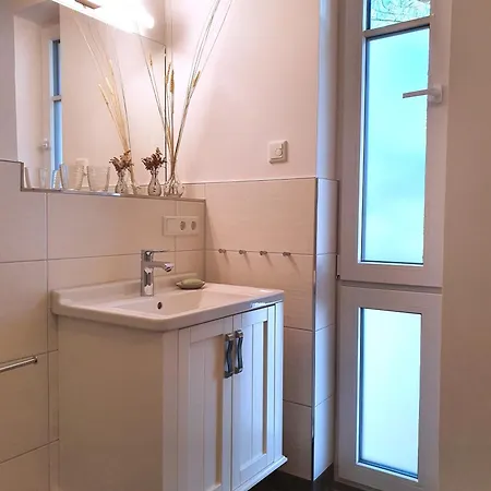 Apartment Camenia Kuehlungsborn